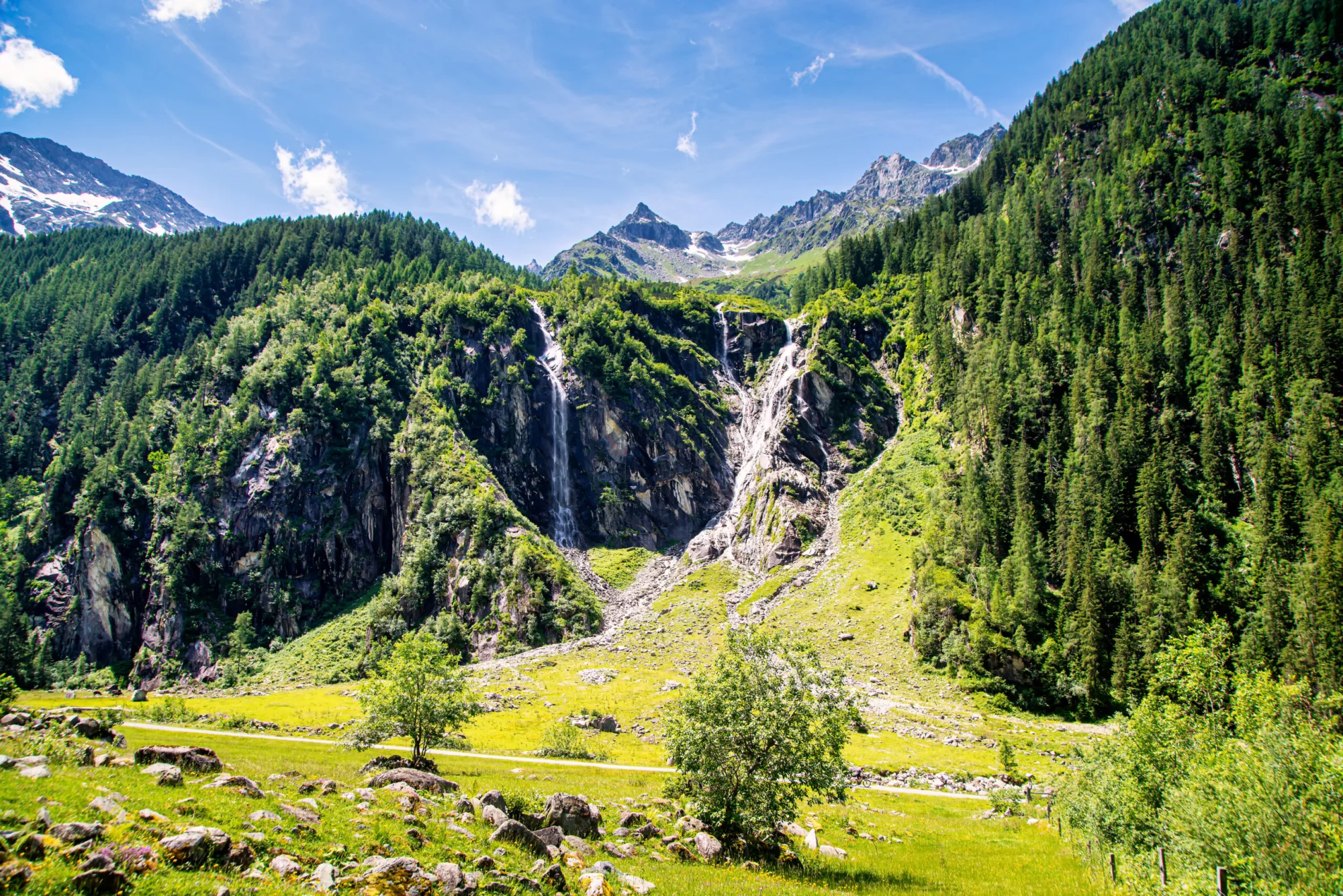Kaunis maisema Habachtalissa Salzburger Landissa Itävallan Alpeilla sijaitsevassa Salzburger Landissa